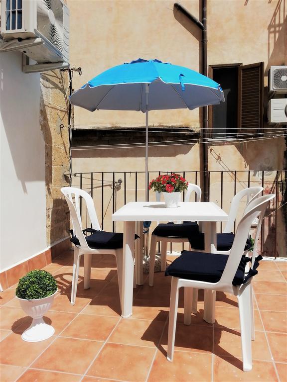 La Bifora Apartment Шака Екстериор снимка
